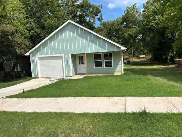 825 W Walker Street Property Photo 4