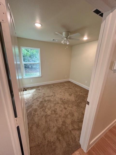 825 W Walker Street Property Photo 9