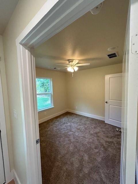 825 W Walker Street Property Photo 10