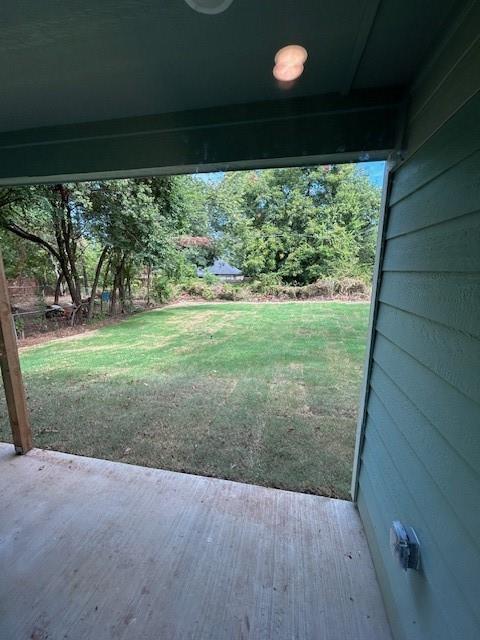 825 W Walker Street Property Photo 16