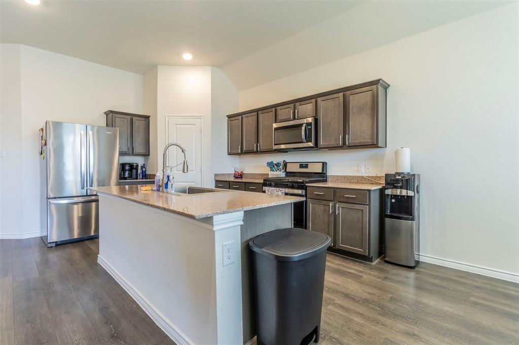 1113 Quaint Meadow Drive Property Photo 4