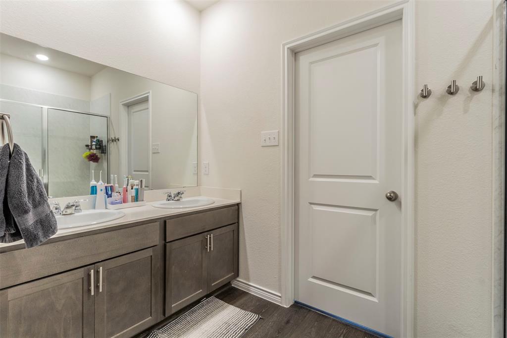 1113 Quaint Meadow Drive Property Photo 7
