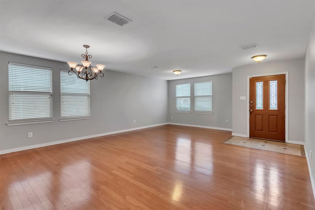 7608 Sienna Ridge Lane Property Photo 6