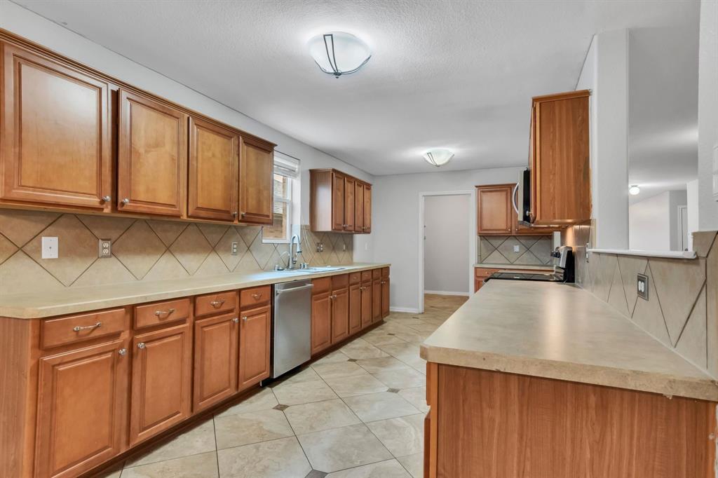 7608 Sienna Ridge Lane Property Photo 14