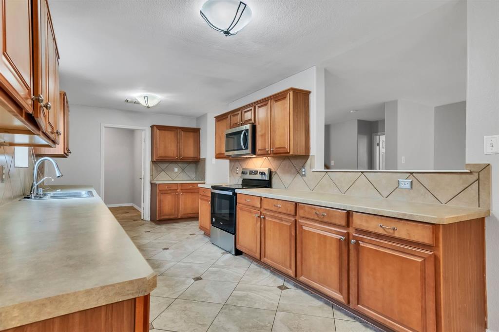 7608 Sienna Ridge Lane Property Photo 15