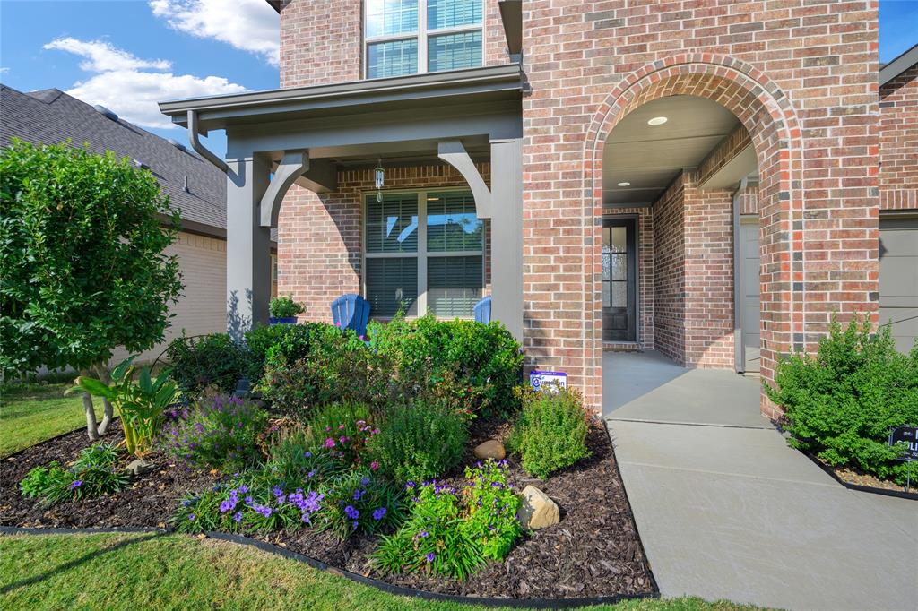3529 Sawtooth Lane Property Photo 2