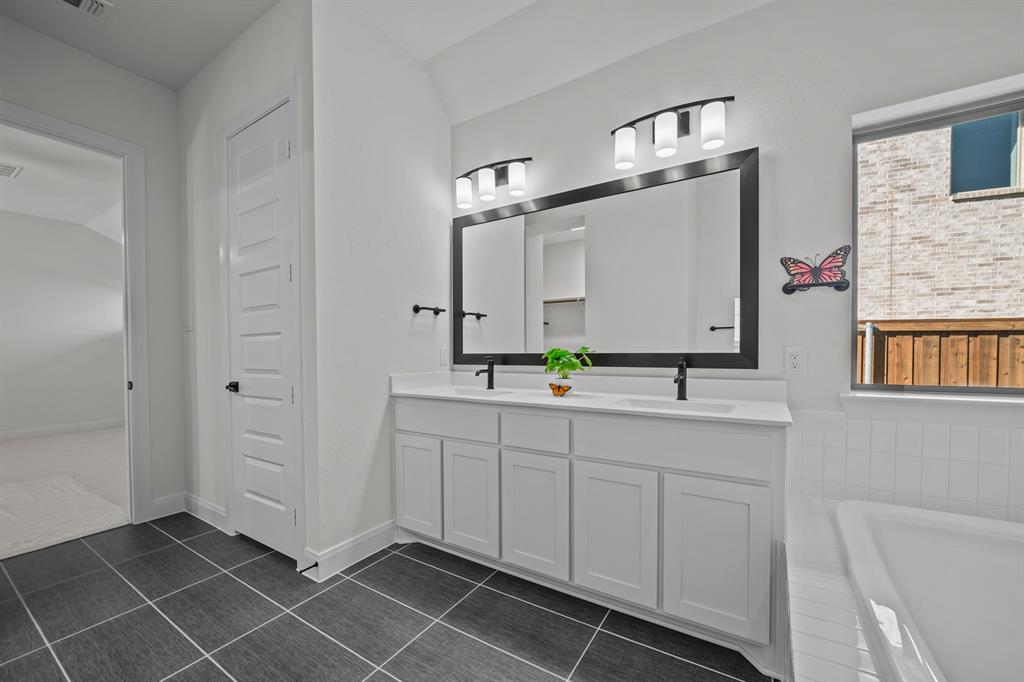 1216 Carnation Drive Property Photo 15