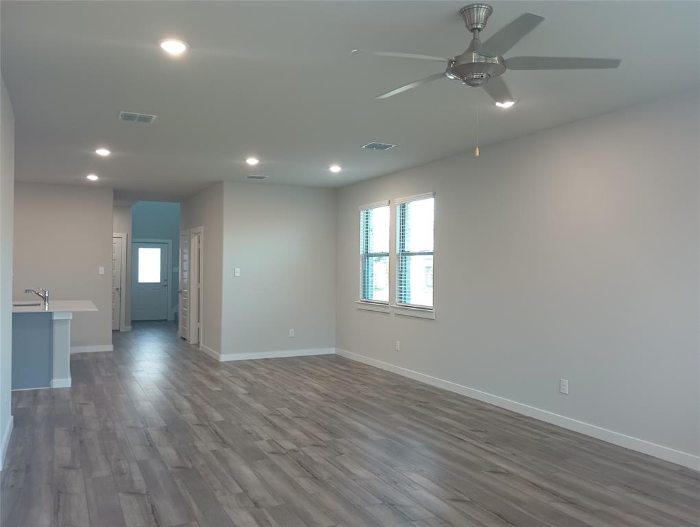 601 Cottagewood Drive Property Photo 11
