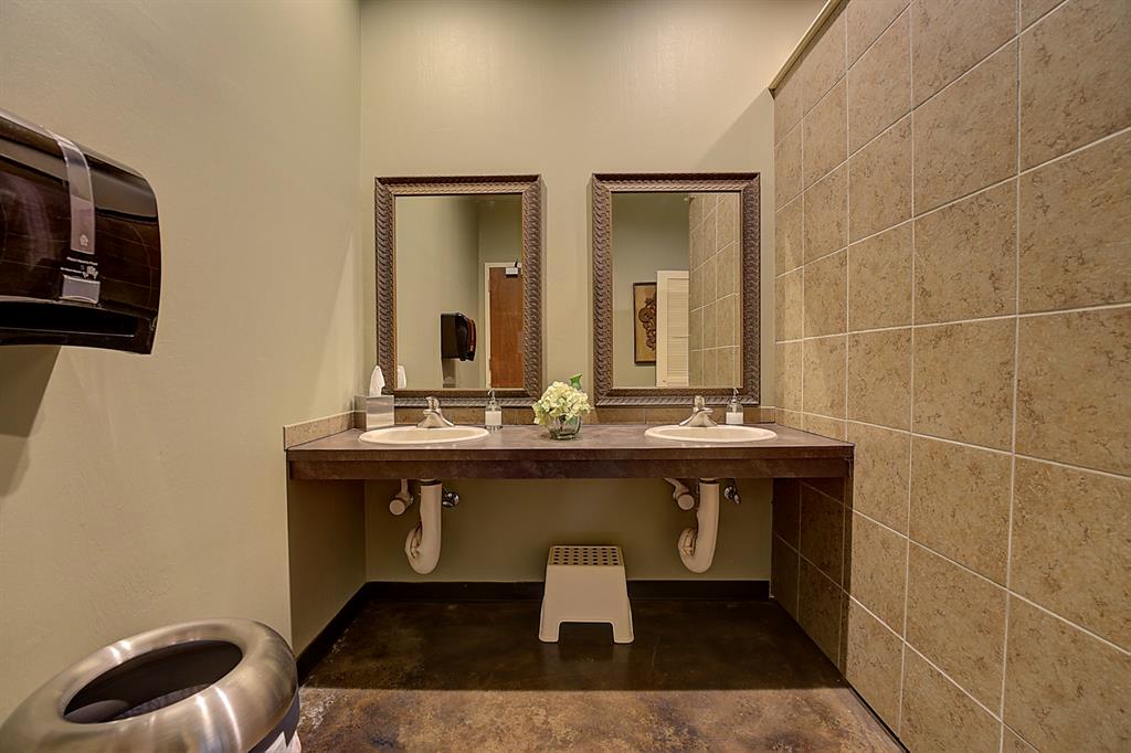5530 Christus Property Photo 17