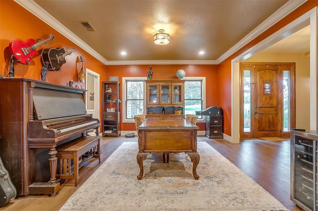 1645 County Road 1105 Property Photo 5