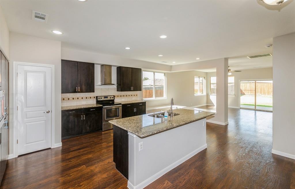 4116 Dragonfly Court Property Photo 2