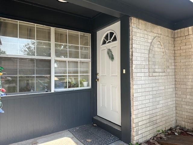 2322 Halifax Drive Property Photo 2