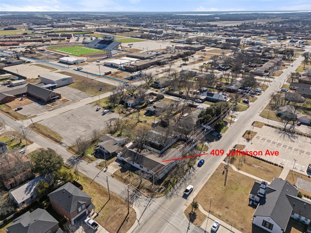 409 Jefferson Avenue Property Photo 5