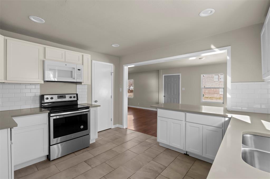 409 Jefferson Avenue Property Photo 10