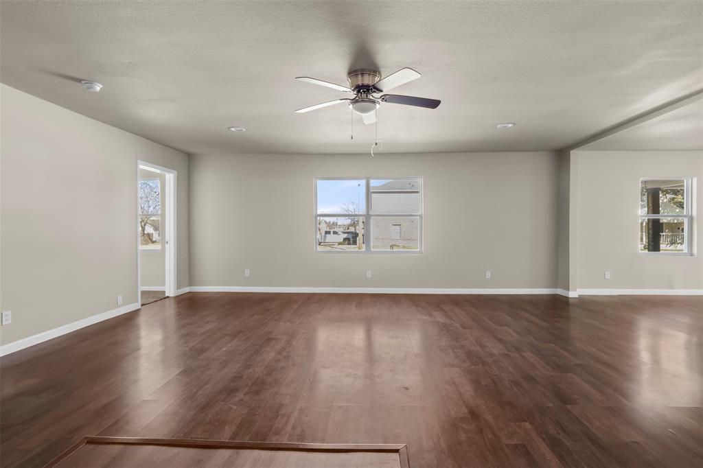 409 Jefferson Avenue Property Photo 20