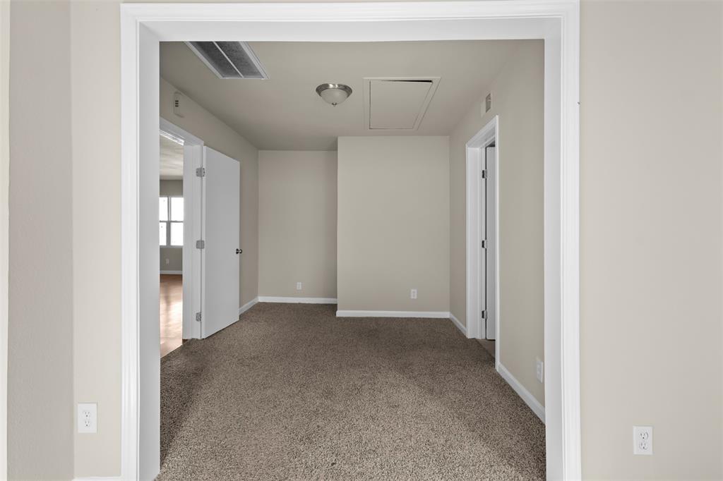 409 Jefferson Avenue Property Photo 23