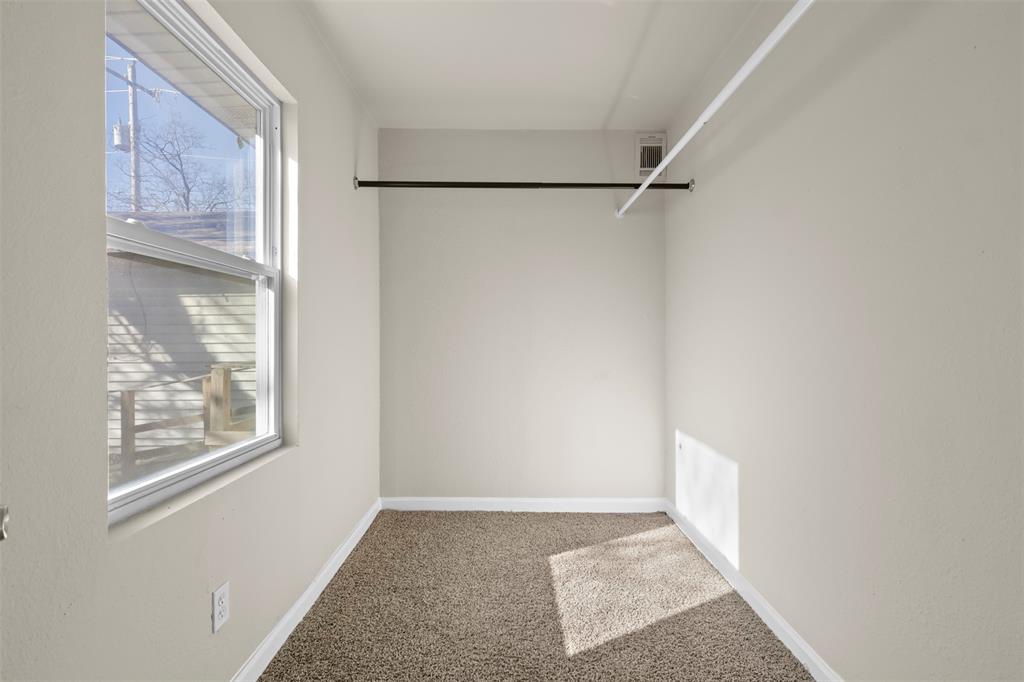 409 Jefferson Avenue Property Photo 24