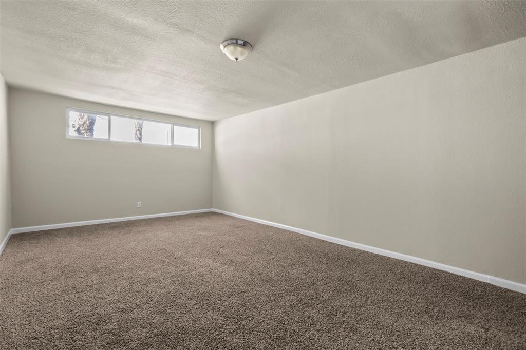 409 Jefferson Avenue Property Photo 29