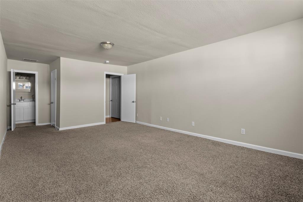 409 Jefferson Avenue Property Photo 30