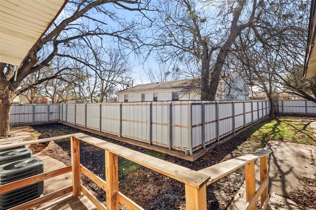 409 Jefferson Avenue Property Photo 39