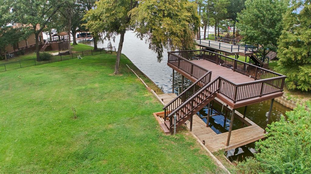 122 Bayside Circle Property Photo 2