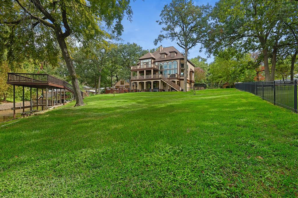 122 Bayside Circle Property Photo 6