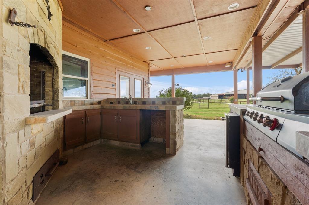 1461 Fm 934 Property Photo 31