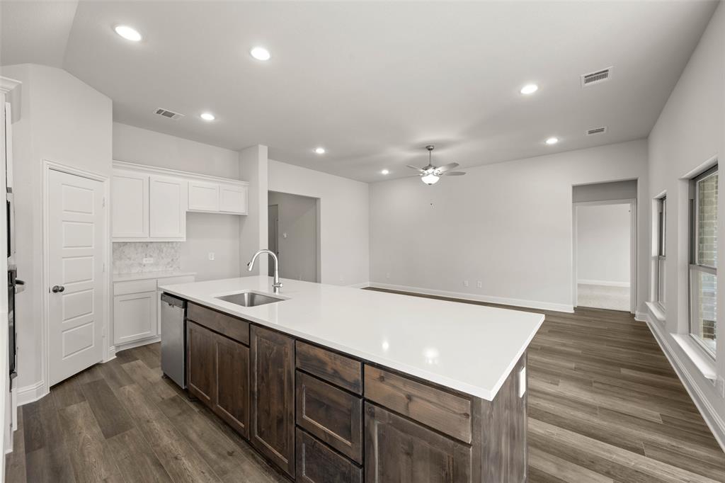 437 Elyse Road Property Photo 16