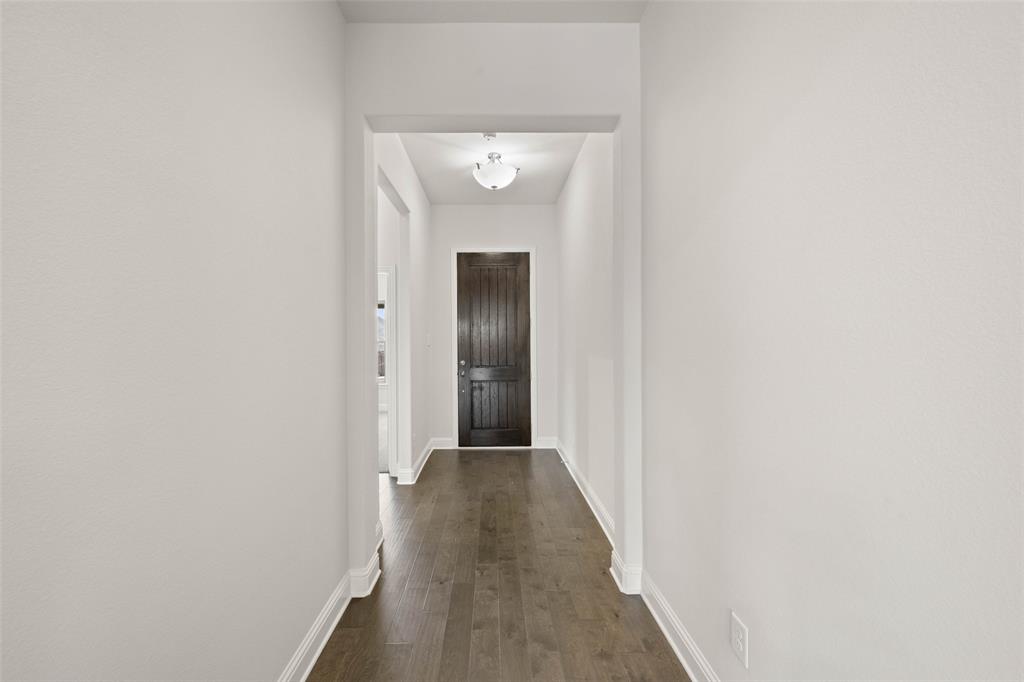 433 Elyse Road Property Photo 5