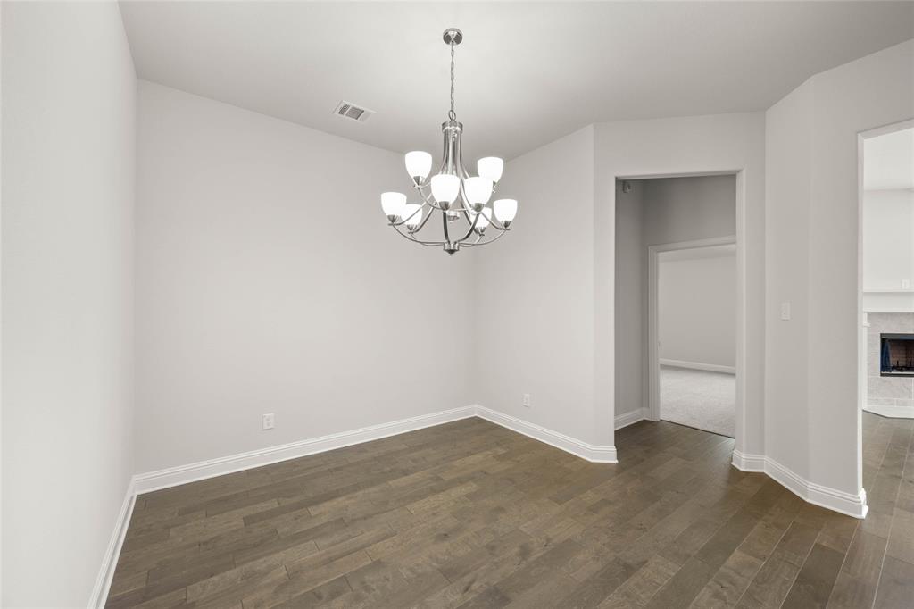 433 Elyse Road Property Photo 12