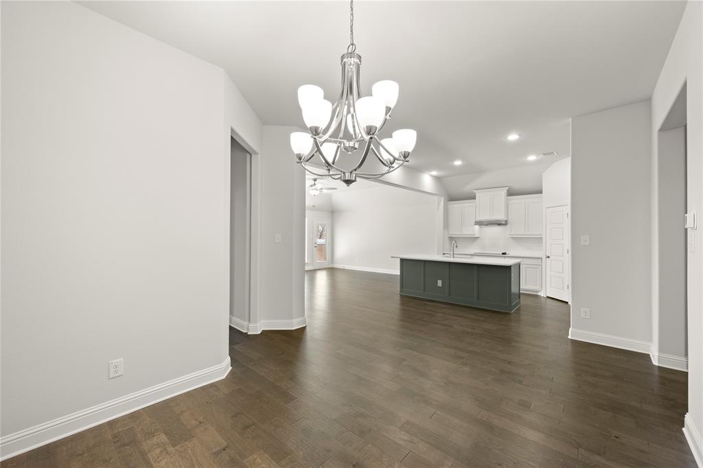 433 Elyse Road Property Photo 14