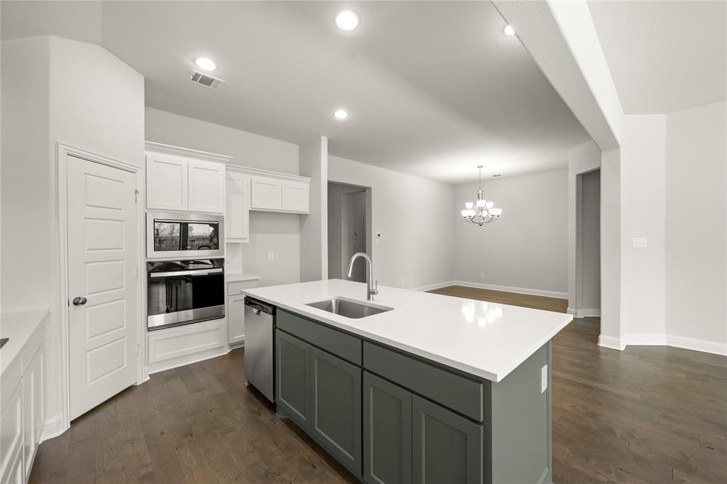 433 Elyse Road Property Photo 16
