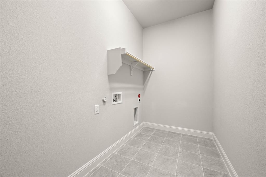 409 Elyse Road Property Photo 32