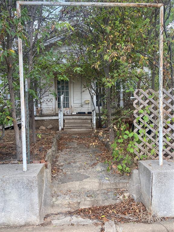 410 Ave B Property Photo