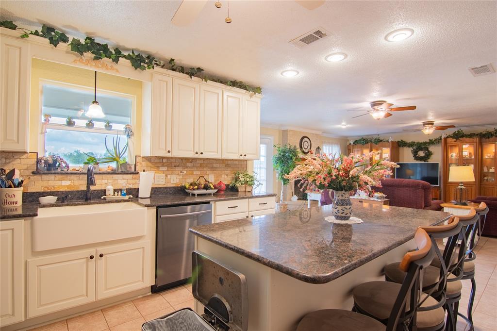 13818 Cr 2857 Property Photo 12