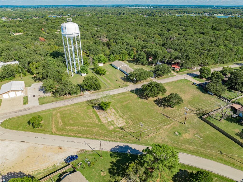 407 Legendary Lane Property Photo 12
