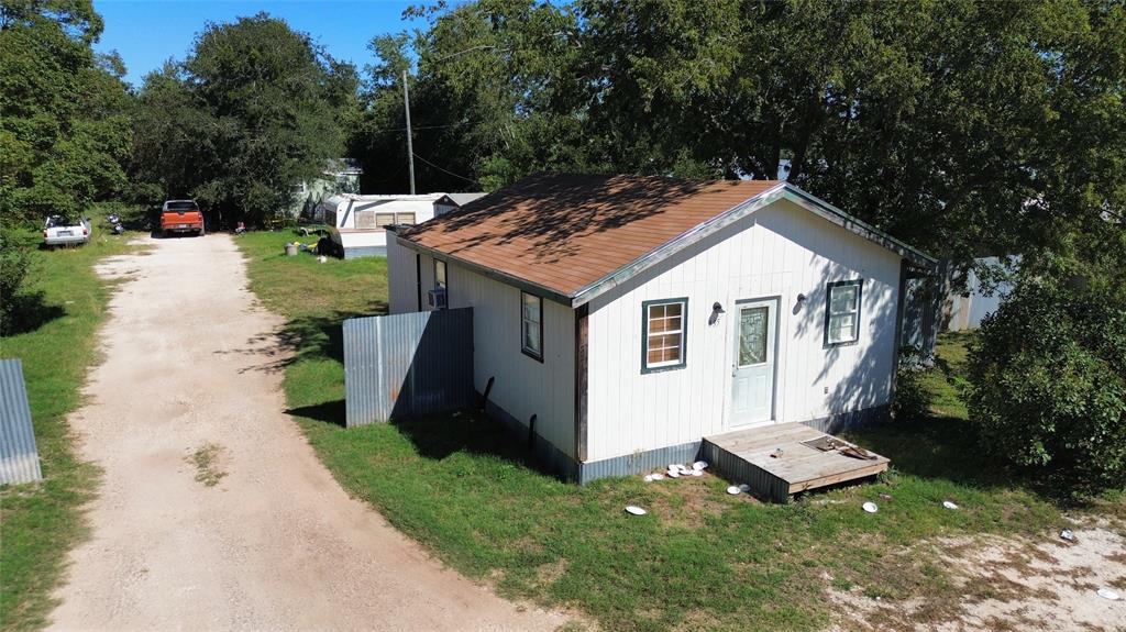 439 Fm 2604 Property Photo 5
