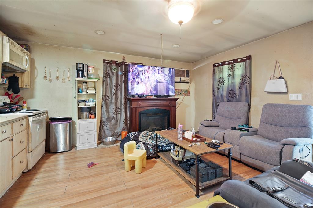 439 Fm 2604 Property Photo 16