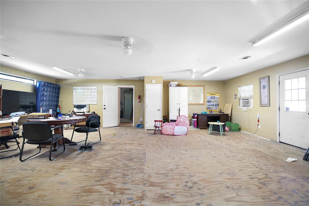 439 Fm 2604 Property Photo 21