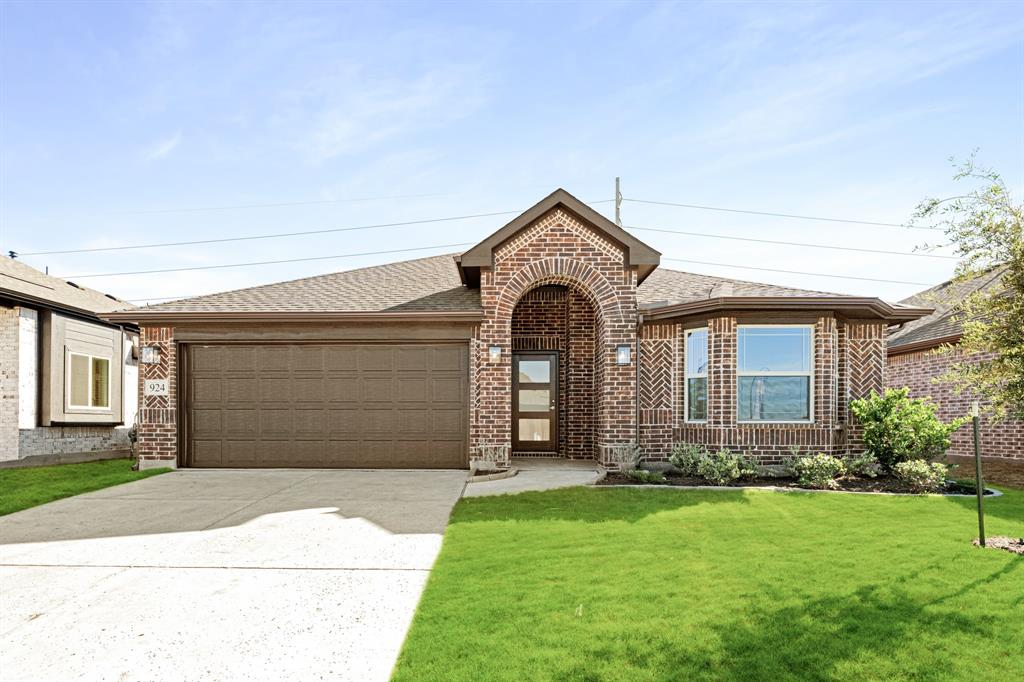 924 Alder Drive Property Photo