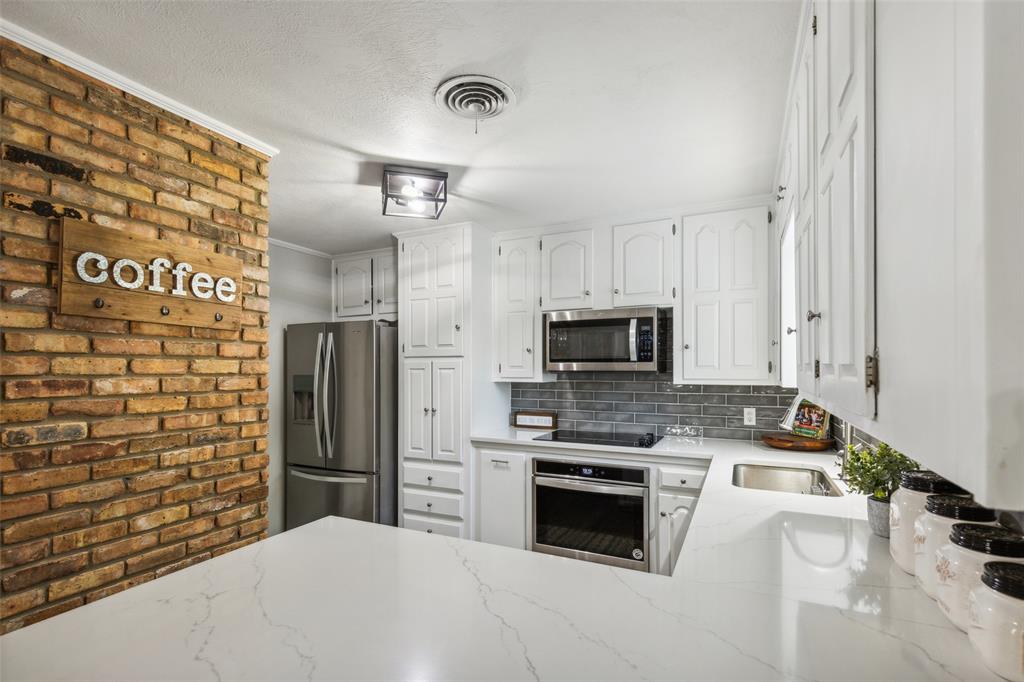 604 Clebud Drive Property Photo 11