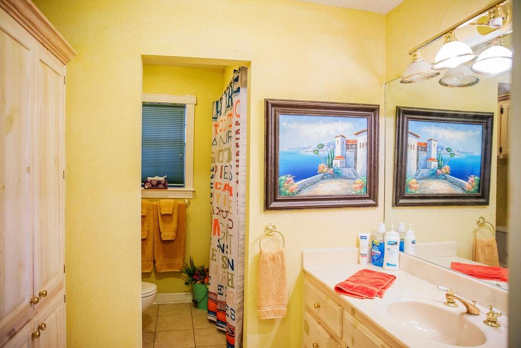21997 Blue Water Road Property Photo 20