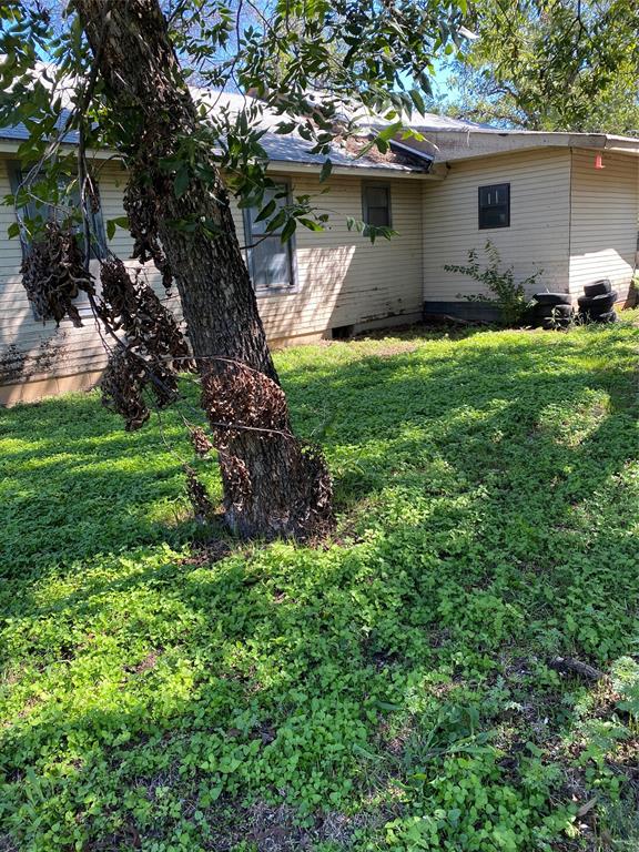 501 W 12th Property Photo 19