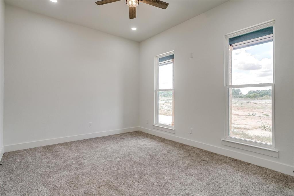 1004 Agnes Property Photo 22