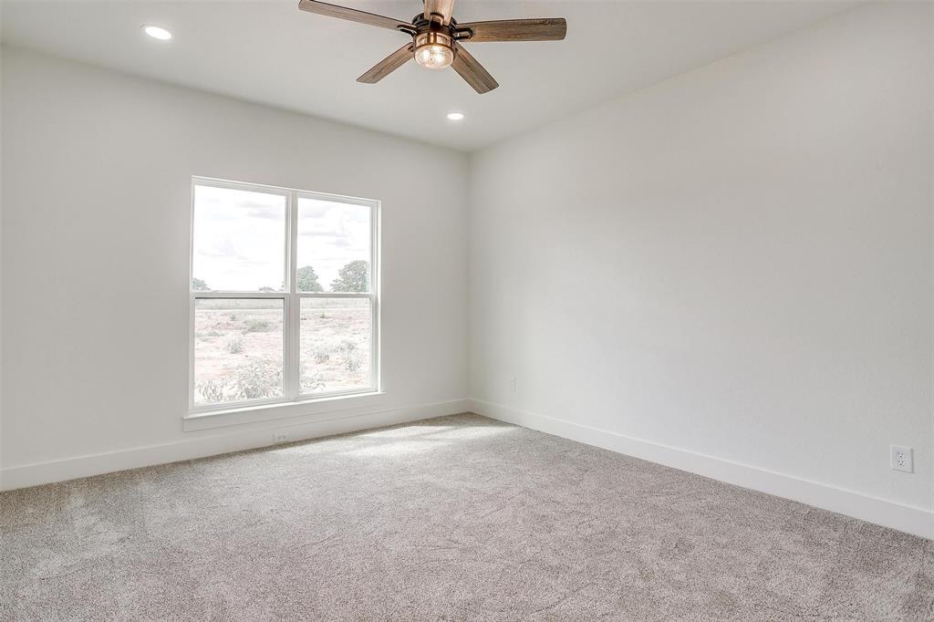 1004 Agnes Property Photo 25