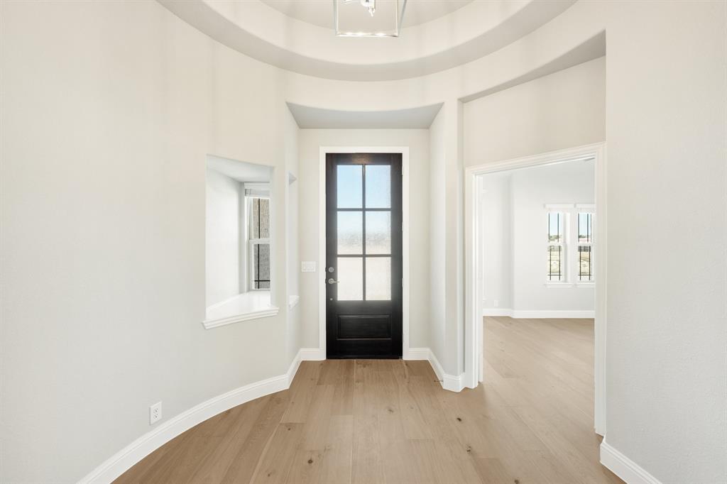 914 S Bluebird Lane Property Photo 5