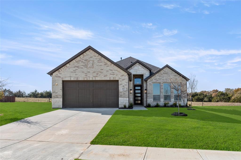 1813 River Hills Court Property Photo 1