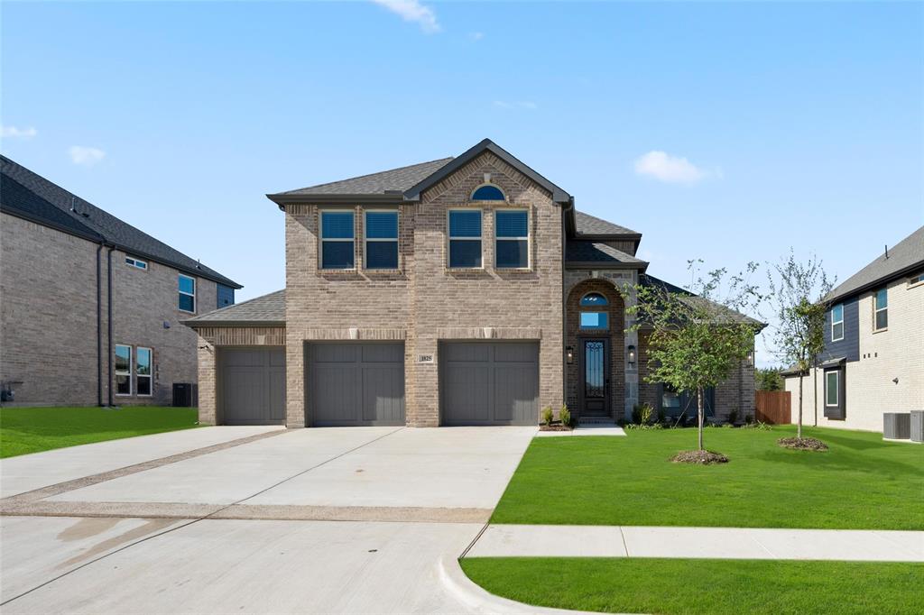 1825 River Hills Court Property Photo 1