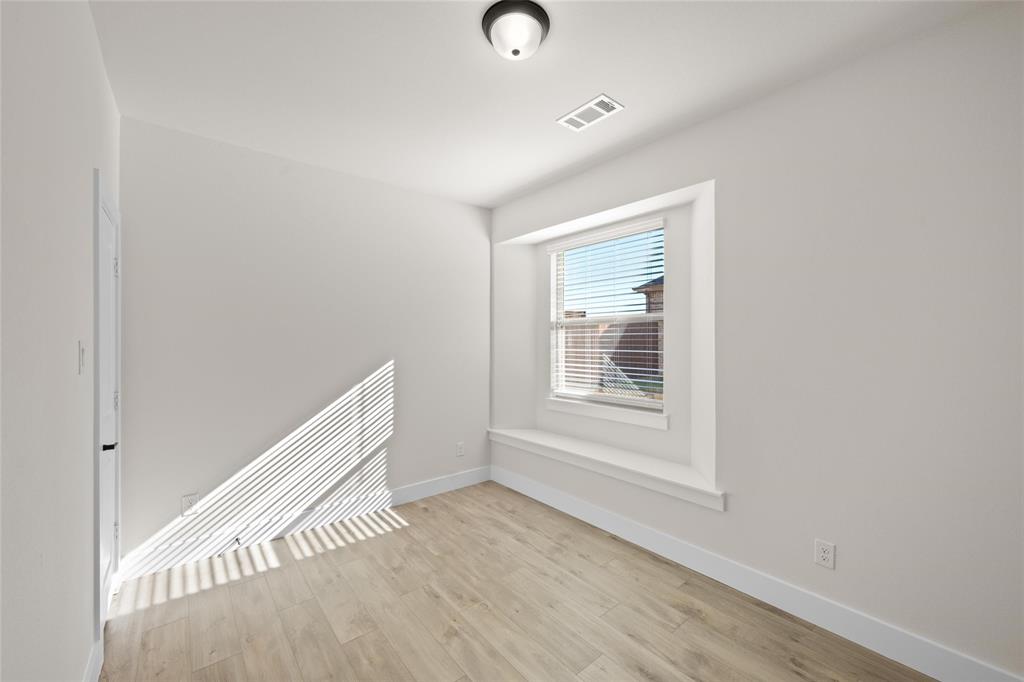 1814 River Hills Court Property Photo 7