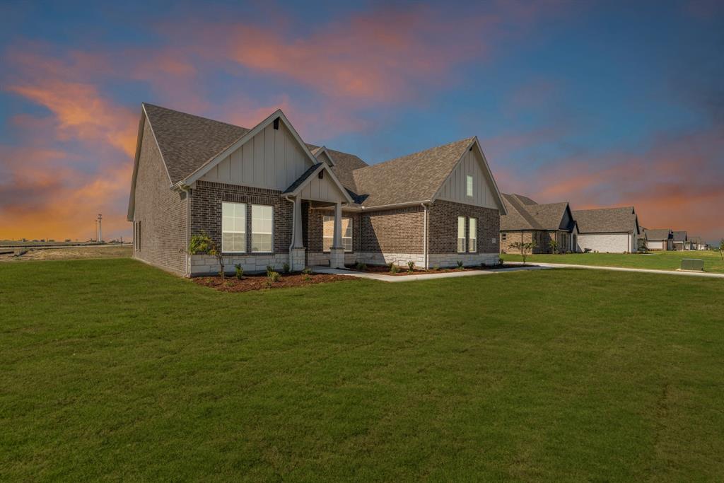 2205 Meteor Drive Property Photo 2